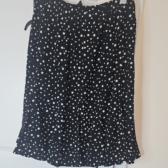 Southern Lady Black and White Polka Dot A-Line Skirt - Picture 3 of 6